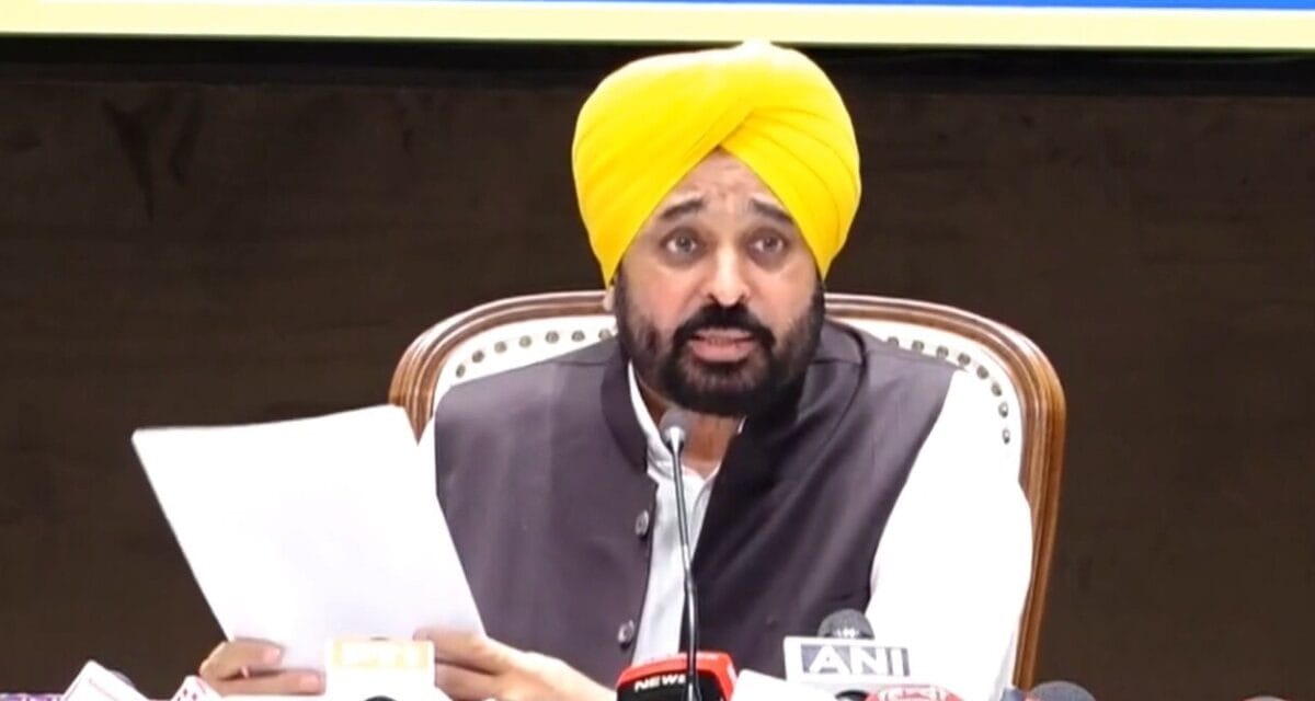 पंजाब: परीक्षा में AAP से जुड़े सवाल पर घमासान, BJP ने लगाया यूथ को प्रभावित करने का आरोप