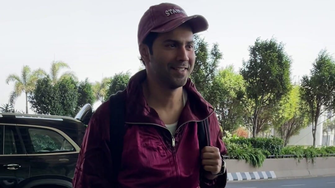 Dehradun के लिए रवाना हुए Varun Dhawan, नई फिल्म…
