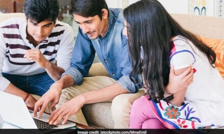 बिहार बोर्ड 12वीं के टॉपर्स को मिलेगा इस साल दोगुना ईनाम, रिजल्ट NDTV पर चेक करें
