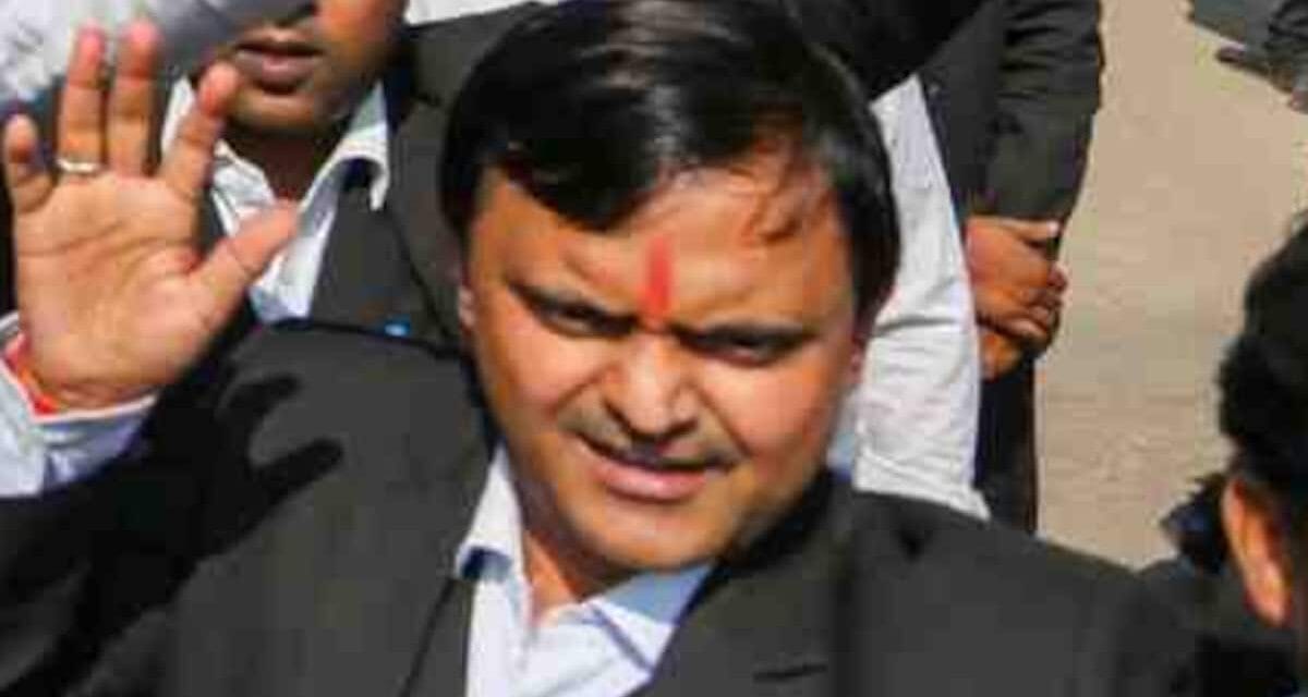 घर से कैश मामला: केंद्र के फैसले के खिलाफ क्यों खड़ा हुआ इलाहाबाद हाई कोर्ट बार एसोसिएशन, पढ़ें हर