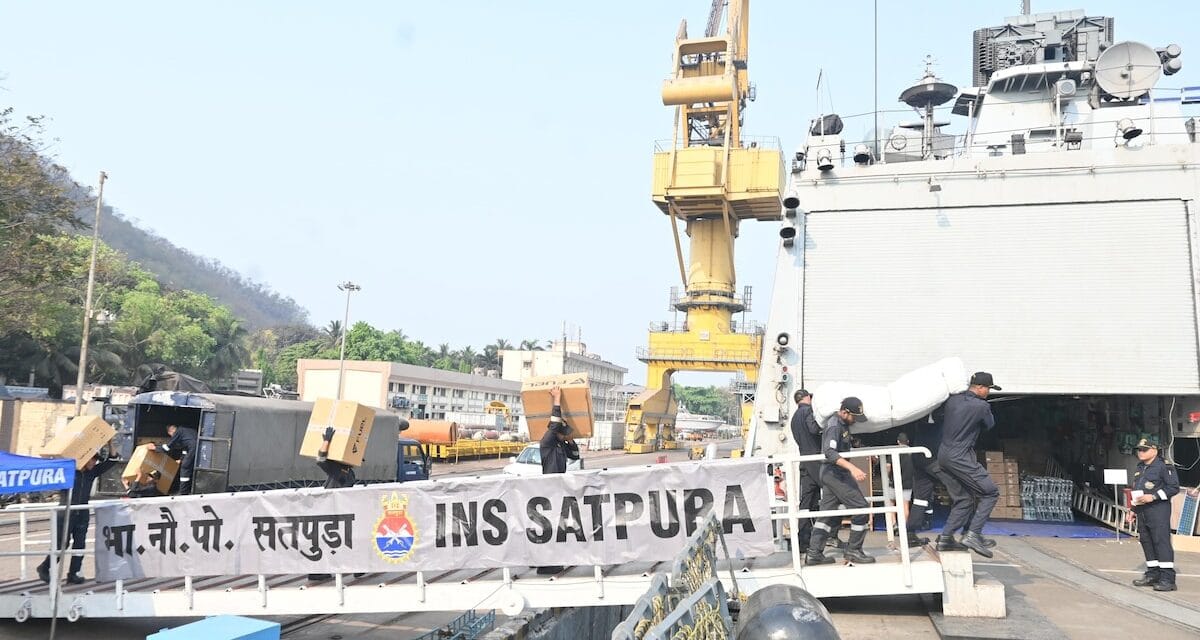 ऑपरेशन ब्रह्मा: वायुसेना के बाद अब नौसेना का जहाज राहत सामग्री लेकर म्यांमार-थाईलैंड रवाना
