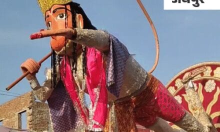 जयपुर में हवा में उड़ते नजर आए हनुमानजी:अजमेर में बीच सड़क दिखाई तलवारबाजी; पाली में शोभायात्रा में