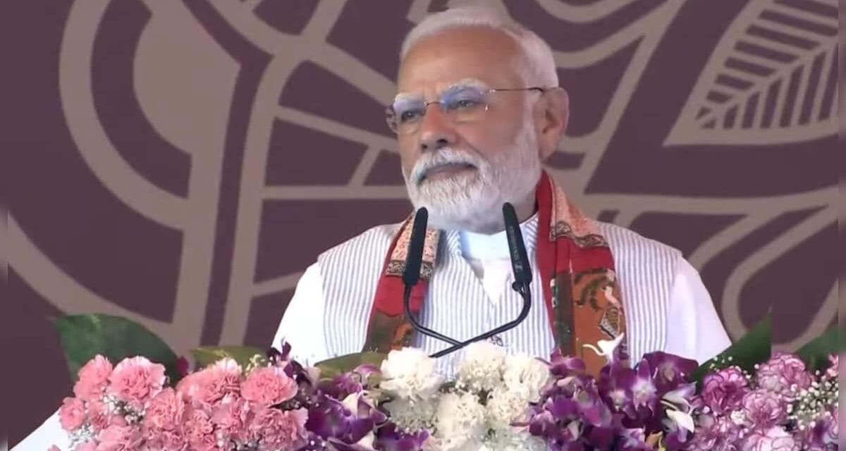 काशी मेरी और मैं काशी का हूं: वाराणसी को PM मोदी  ने दी 3384 करोड़ रुपये की योजनाओं की सौगात