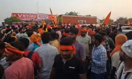 आगरा में उग्र हुआ करणी सेना का प्रदर्शन, हाईवे ब्लॉक, सपा सांसद से माफी की मांग; बढ़ाई गई सुरक्षा