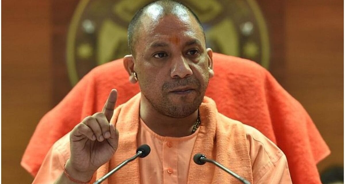 UP में बड़ा प्रशासनिक फेरबदल, 6 जिलों के डीएम समेत 16 IAS अधिकारियों का हुआ ट्रांसफर