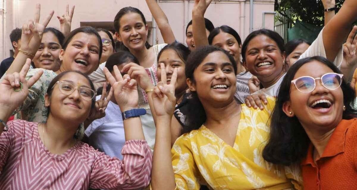 उत्तराखंड 12वीं बोर्ड रिजल्ट जारी: 83.23% हुए पास, लड़कियों ने मारी बाजी, यहां चेक करें अपने नंबर