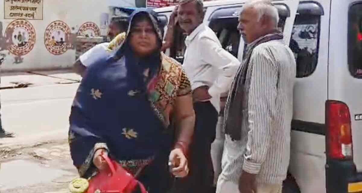 समधी संग फरार समधन ने थाने पहुंचकर लगाए गंभीर आरोप, बोली