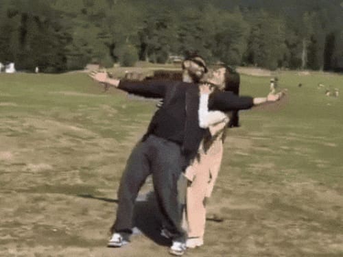 हरियाणा के लेफ्टिनेंट का पत्नी संग आखिरी VIDEO:पहलगाम में डांस, बैकग्राउंड में पाकिस्तानी गाना लगाय