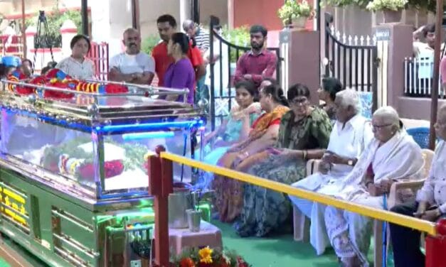 'पापा कहां हैं…' पहलगाम हमले में मारे गए शख्स का मासूम बेटा मां से कर रहा सवाल