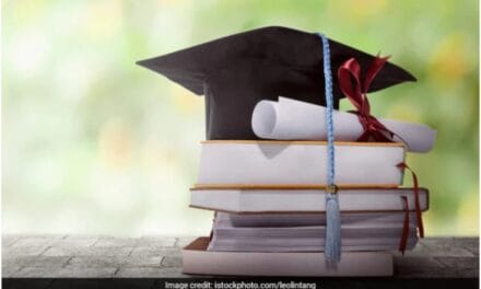 Study Abroad: यह यूरोपीय देश भारतीय छात्रों को दे रहा Scholarships, चेक करें एलिजिबिलिटी और क्राइटेरिया
