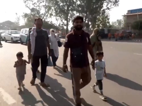 गुजरात में 1700 से ज्यादा बांग्लादेशी हिरासत में:राजस्थान से 109 पाकिस्तानियों को वापस भेजा गया, पाकि