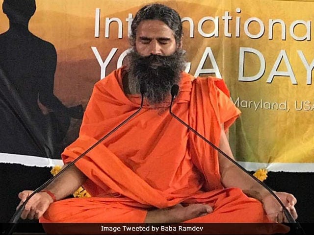 Baba Ramdev ने कहा सुबह उठकर पी लें एक चम्मच यह चीज, 12 महीने चमकती रहेगी स्किन
