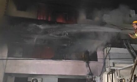 कानपुर में 5 मंजिला इमारत में लगी भीषण आग, कई लोगों के फंसे होने की आशंका