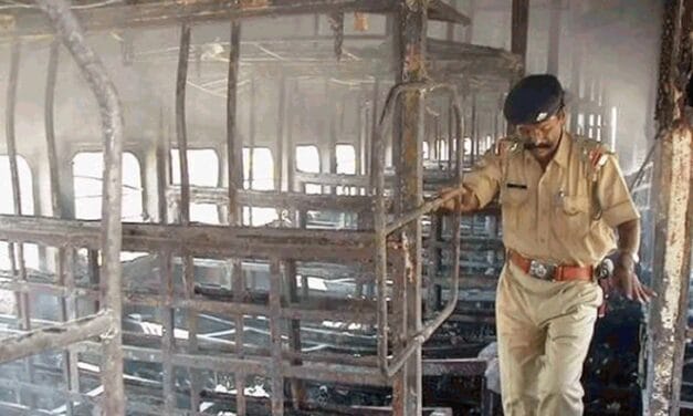 सुप्रीम कोर्ट में गोधरा कांड पर आज सुनवाई:गुजरात हाईकोर्ट ने 11 दोषियों की फांसी उम्रकैद में बदली,