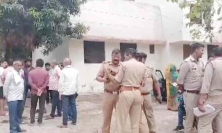 पत्नी को प्रेमी संग आपत्तिजनक हालत में देख पति ने किया हमला, प्रेमी की मौत, पत्नी लखनऊ रेफर