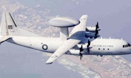 पाकिस्तान की 'आसमानी आंख' को भारत ने फोड़ा, AWACS विमान PAK के पंजाब में गिरा
