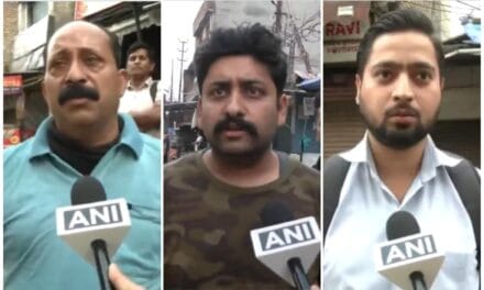 आंखोंदेखीः हमें लगा कि कुछ पटाखे फूट रहे… लोगों ने बताया रात में क्या देखा