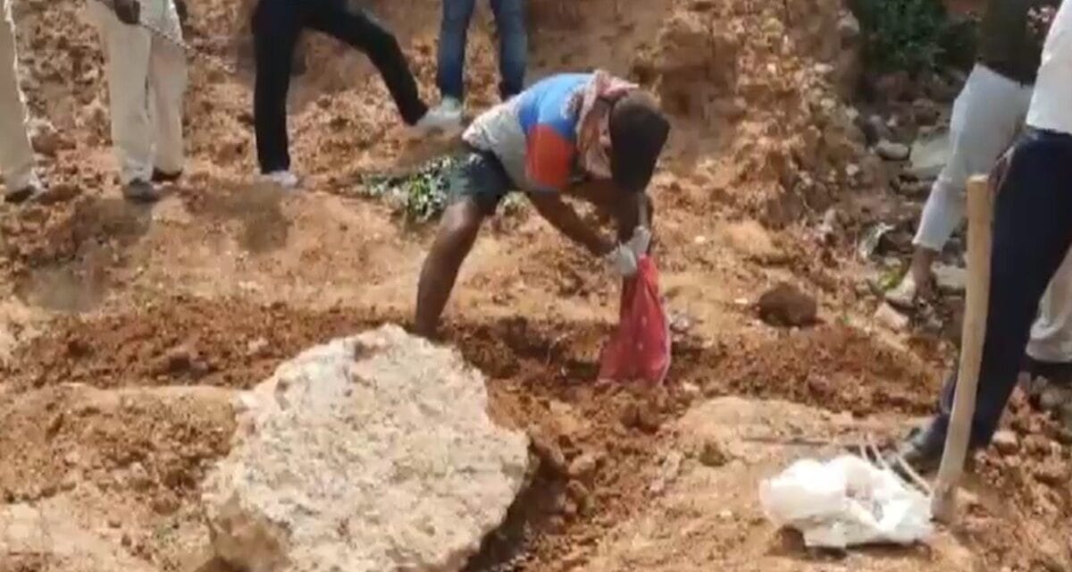 पुल के नीचे दफन किया नवजात का शव, ऊपर रखा था विशाल पत्थर…, झारखंड में दर्दनाक मामला