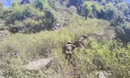 J-K: किश्तवाड़ में लगातार दूसरे दिन सेना का ऑपरेशन जारी, जंगलों में छिपे आतंकियों को तलाश रहे जवान