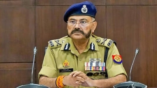 यूपी पुलिस का अगला मुखिया कौन? प्रशांत कुमार के रिटायरमेंट के बाद इन नामों की चर्चा तेज
