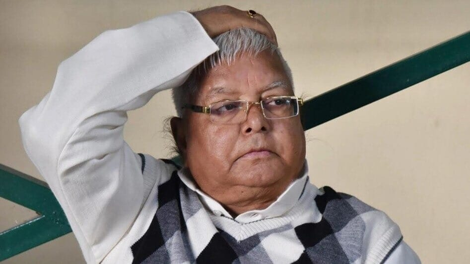 घोटाले, छापे से लेकर तेज प्रताप का नाम आने तक… लालू परिवार का पीछा नहीं छोड़ रहे ये 5 विवाद