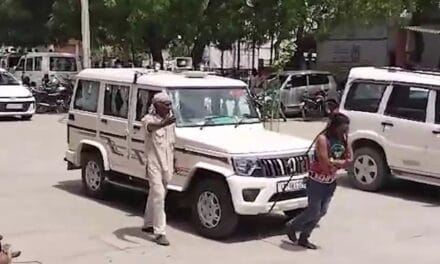UP: SDM की गाड़ी बनी सर्कस में शोपीस, कलाकार ने बालों से कई मीटर खींचा