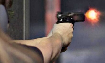 लॉज में एक्सिडेंटल फायरिंग में नाबालिग लड़की को लगी गोली… ब्वॉयफ्रेंड गिरफ्तार, बंदूक जब्त