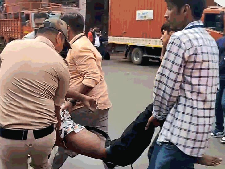 RCB की जीत के जश्न में भगदड़ की 25 PHOTOS:3 लाख की भीड़, एक-दूसरे पर चढ़े; अस्पताल पहुंचने से पहले थमी सांसें