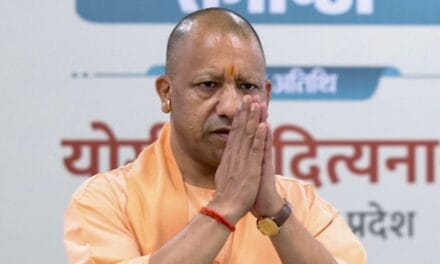 क्या है CM योगी के कानों में पड़ी बालियों का राज, इसके पीछे की धार्म‍िक पहलू को समझ‍िए
