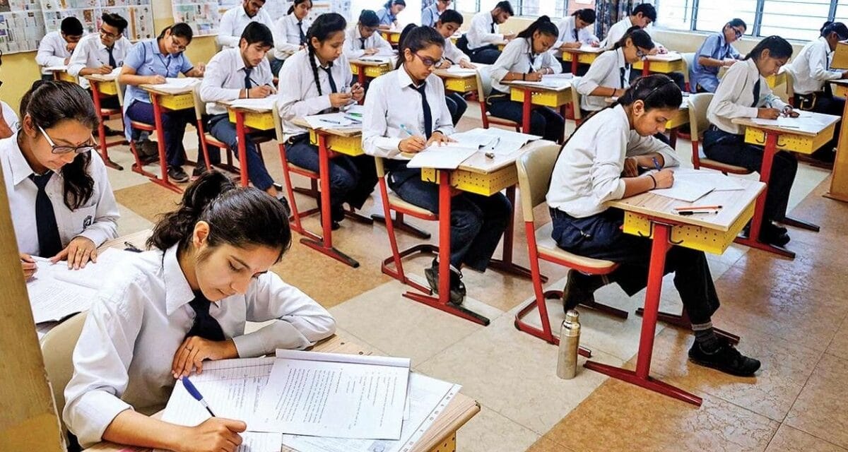 दिल्ली के प्राइवेट स्कूलों की फीस वृद्धि पर अभिभावकों ने उठाए गंभीर सवाल, सरकार को लिखा पत्र