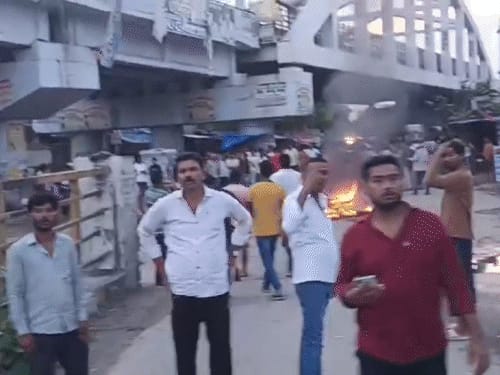 सीवान में 3 लोगों की हत्या,2 को तलवार से काटा:एक को गोली मारी; पटना-सीवान मेन रोड घंटों जाम, कैंप कर रह
