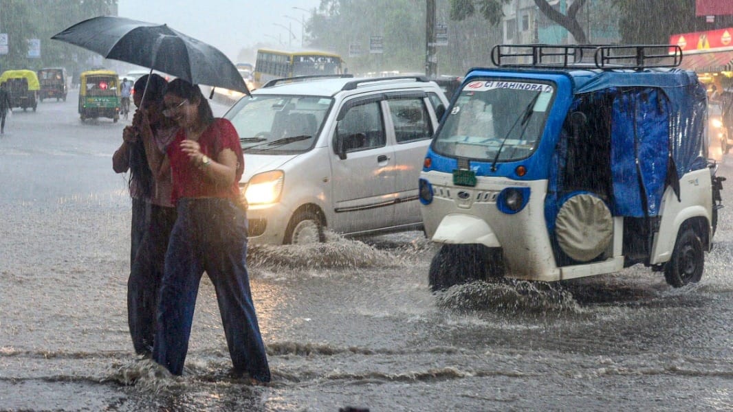 अगले 7 दिनों तक इन राज्यों में बारिश-गरज और बिजली की संभावना, IMD ने जारी किया अलर्ट