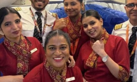 फ्लाइट में थाई महिला ने बच्चे को जन्म दिया:केबिन क्रू ने डिलीवरी करवाई; मस्कट से मुंबई आ रहा था एअर