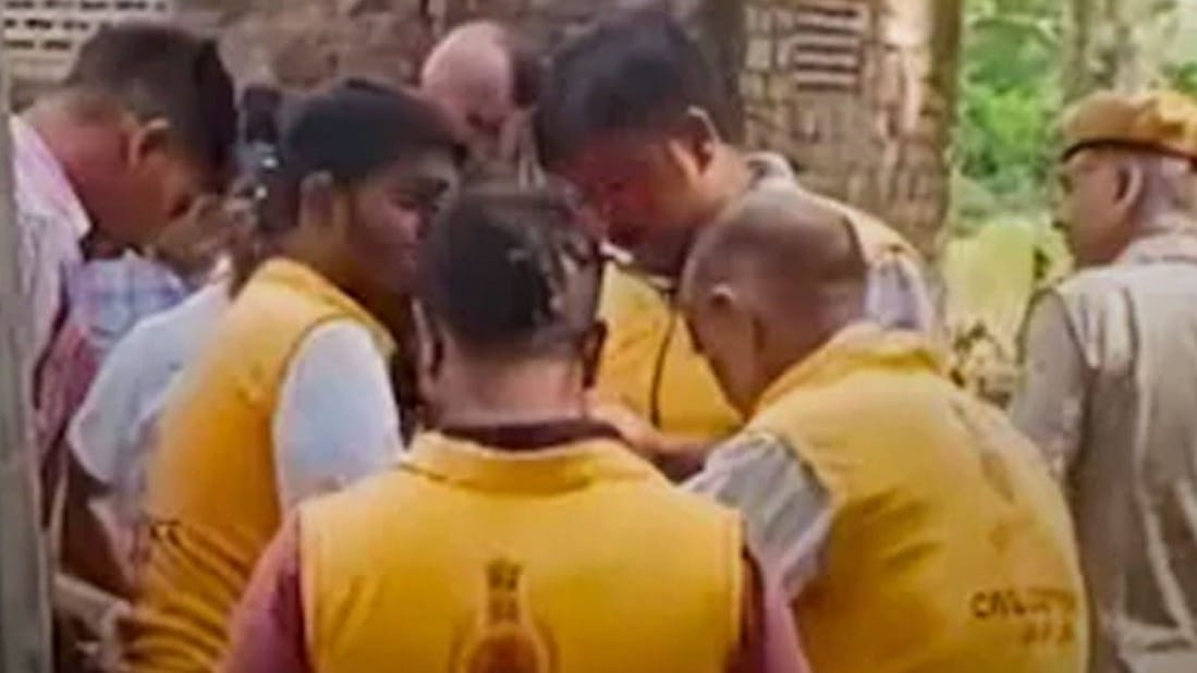 पिता ने डेढ़ साल के बेटे को मारकर बोरवेल में फेंका