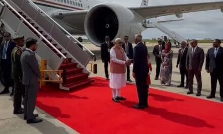 मालदीव में PM मोदी की धमक! मुइज्जू ने गले लगाकर किया स्वागत, एयरपोर्ट पर पूरी कैबिनेट मौजूद