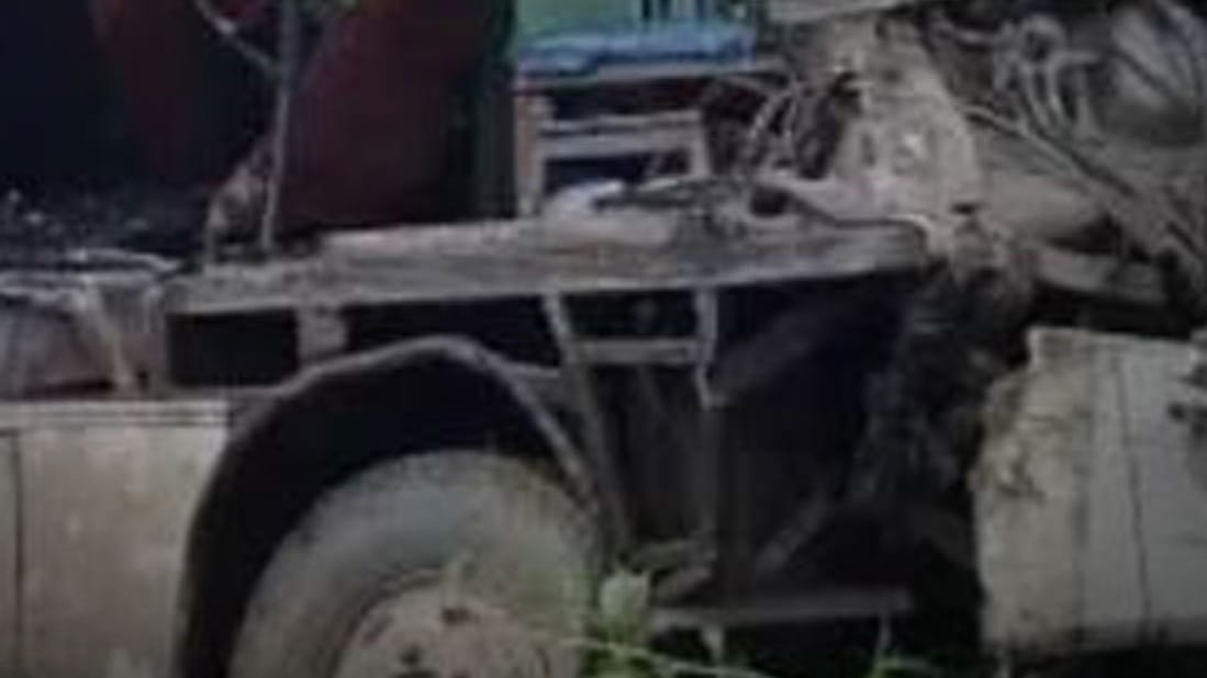 Deoghar में ट्रक से टकराई कांवड़ियों से भरी बस, 18 लोगों की मौत