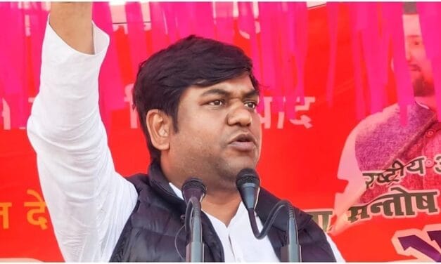 पहले सीटों की डिमांड, अब महागठबंधन की बैठक से दूरी… क्या फिर पालाबदल की तैयारी में हैं मुकेश सहनी?