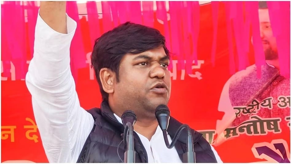 पहले सीटों की डिमांड, अब महागठबंधन की बैठक से दूरी… क्या फिर पालाबदल की तैयारी में हैं मुकेश सहनी?