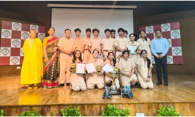 वसंत वैली स्कूल ने 'Techvviz' में जीते 4 अवॉर्ड्स, 3 कैटेगरी में मिला पहला स्थान