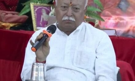 भागवत बोले-दुनिया अर्थव्यवस्था नहीं भारतीय अध्यात्म को महत्व देती है:इसलिए हम विश्वगुरु, इकोनॉम