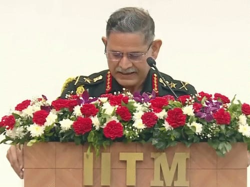 आर्मी चीफ बोले-ऑपरेशन सिंदूर पर सरकार ने फ्रीहैंड दिया था:हम चेस खेल रहे थे, न हमें, न दुश्मन को पता