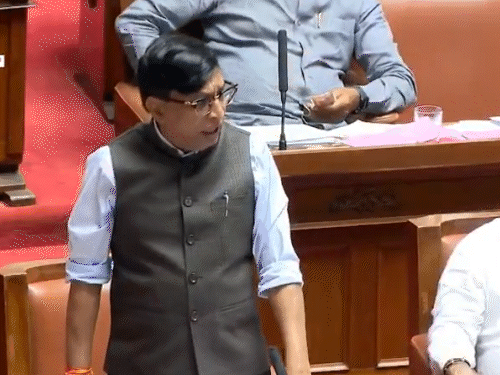 कर्नाटक MLC बोले