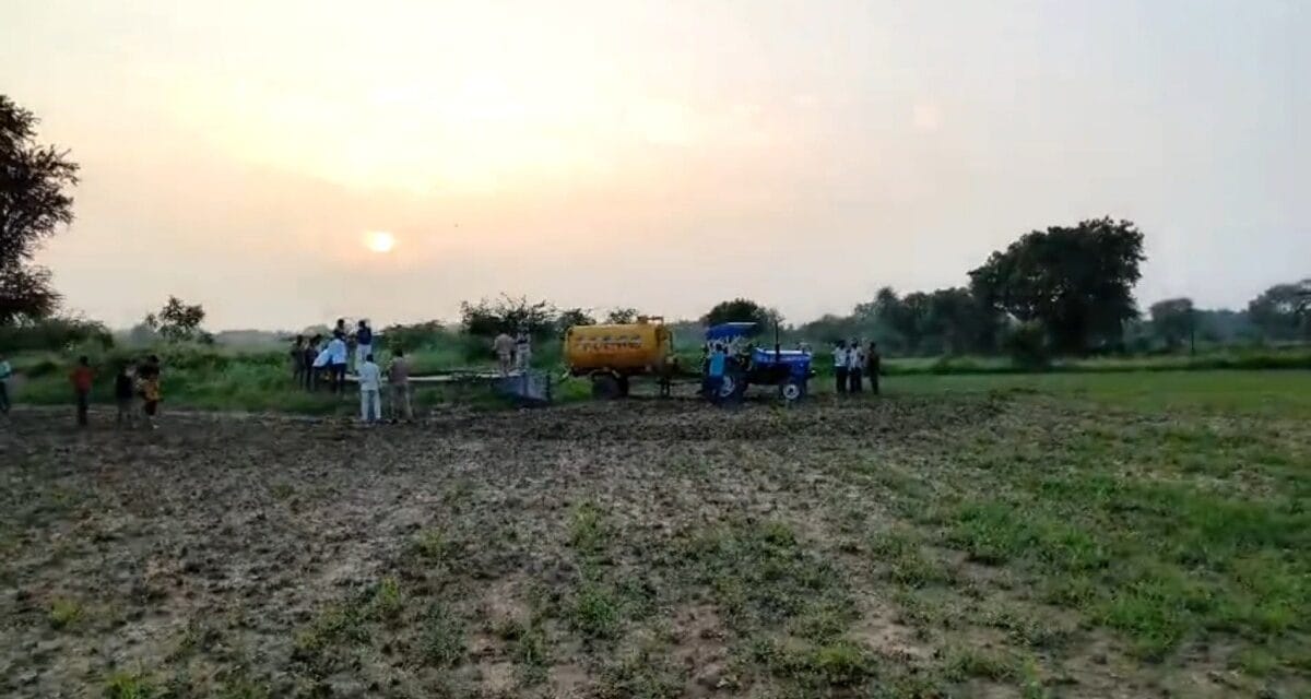 झांसी : कुएं से महिला की लाश के टुकड़े बरामद, सिर और पैर अब भी लापता