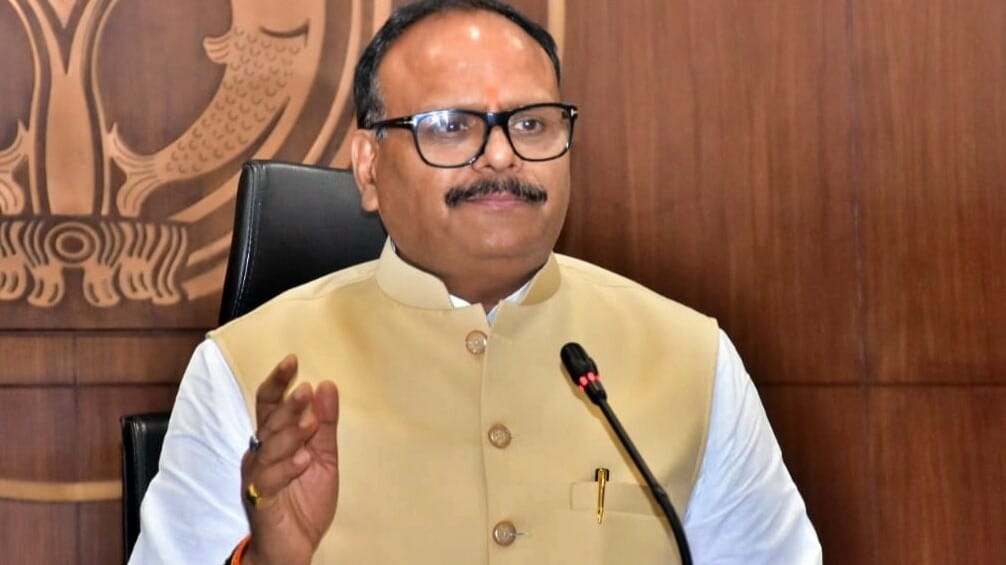 विपक्ष पर गरजे डिप्टी CM ब्रजेश पाठक, बोले-लफंगे विपक्षी सरकारों में ही पनपे