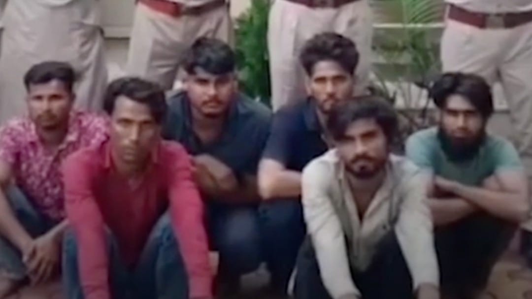 अलवर से लाखों की ठगी का खुलासा, 6 गिरफ्तार