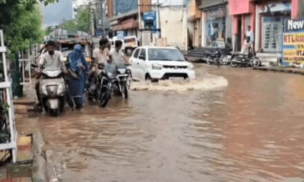 भारी बारिश का अलर्ट:63 घंटे से हथिनीकुंड बैराज के फ्लड गेट खुले, हिसार समेत 6 जिलों में स्कूल बंद