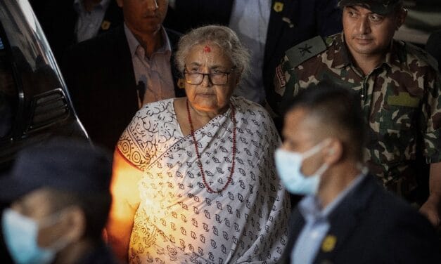 नेपाल की अंतरिम पीएम सुशीला कार्की के आवास के बाहर नारेबाजी, प्रदर्शन में मारे गए युवाओं के परिजन
