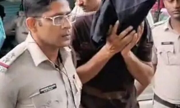 बंगाल में 20 दिनों से लापता छात्रा की लाश मिली:टुकड़े-टुकड़े करके पानी में फेंका; स्कूल टीचर गिरफ्त