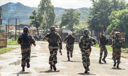 मणिपुर में असम राइफल्स के काफिले पर फायरिंग, एक जवान की हालत गंभीर, कई घायल