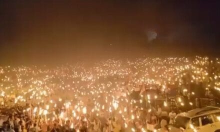 असम में मटक समेत 6 आदिवासी समुदाय सड़कों पर उतरे:राज्य की आबादी में इनकी हिस्सेदारी 12%; आंदोलन की कमा